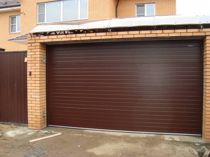 Секционные ворота DoorHan в Сочи с установкой