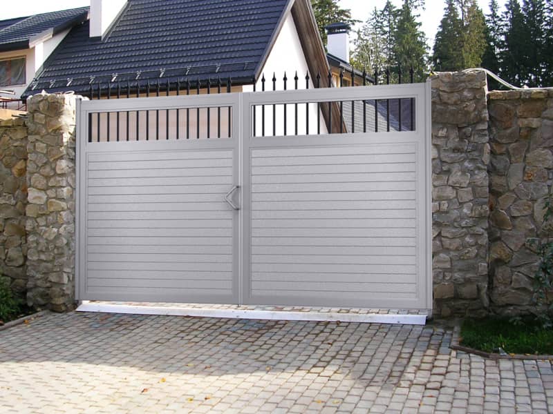 Уличные ворота DoorHan в Сочи с установкой