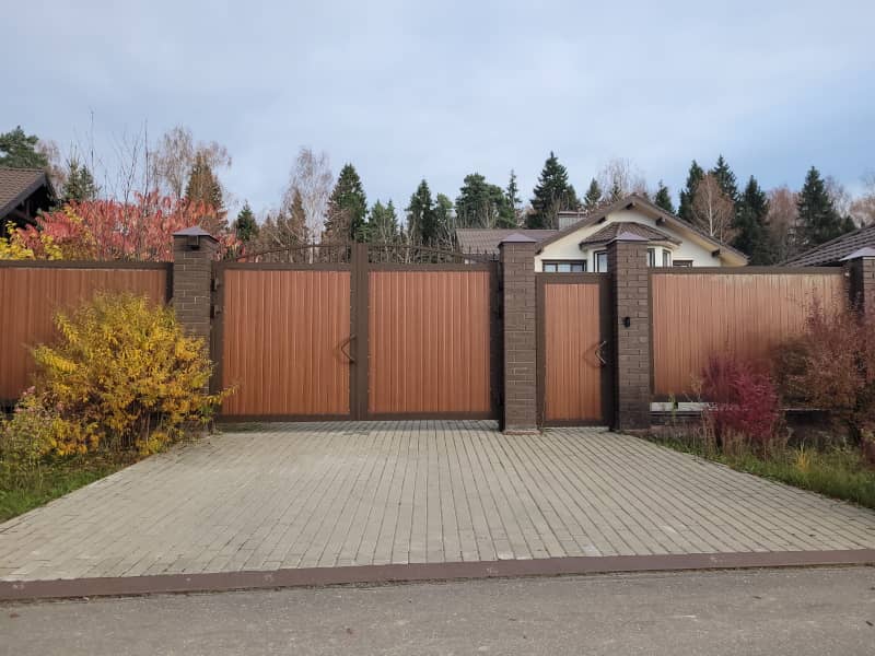 Уличные ворота DoorHan в Сочи с установкой